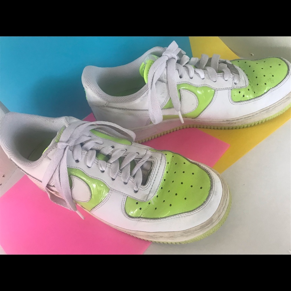 neon green/yellow and white nike air size 8